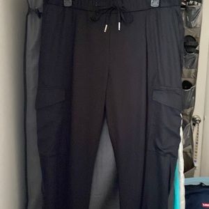 Tommy Hilfiger cargo pants -brand new  black
